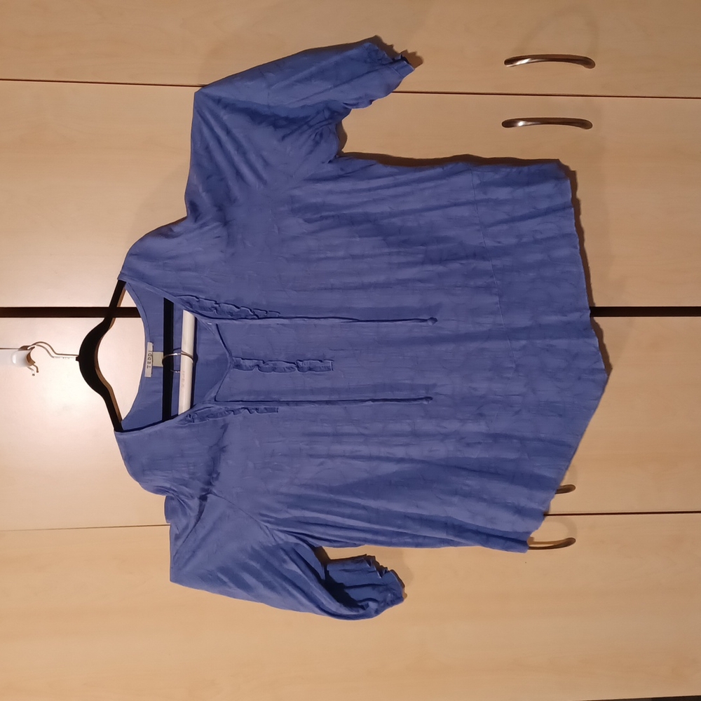 Light Lilac tunic top.